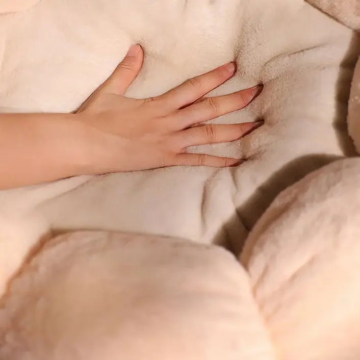 Bloomy Flower Cozy Plush Cat Bed