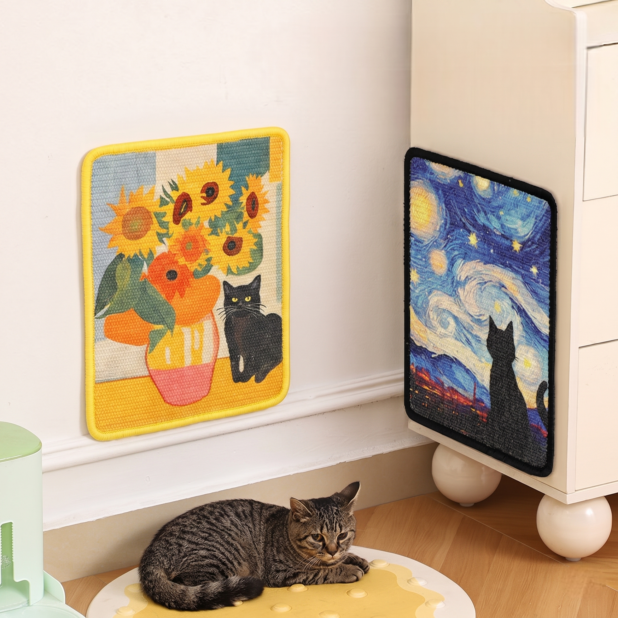 Living Canvas Cat Scratcher
