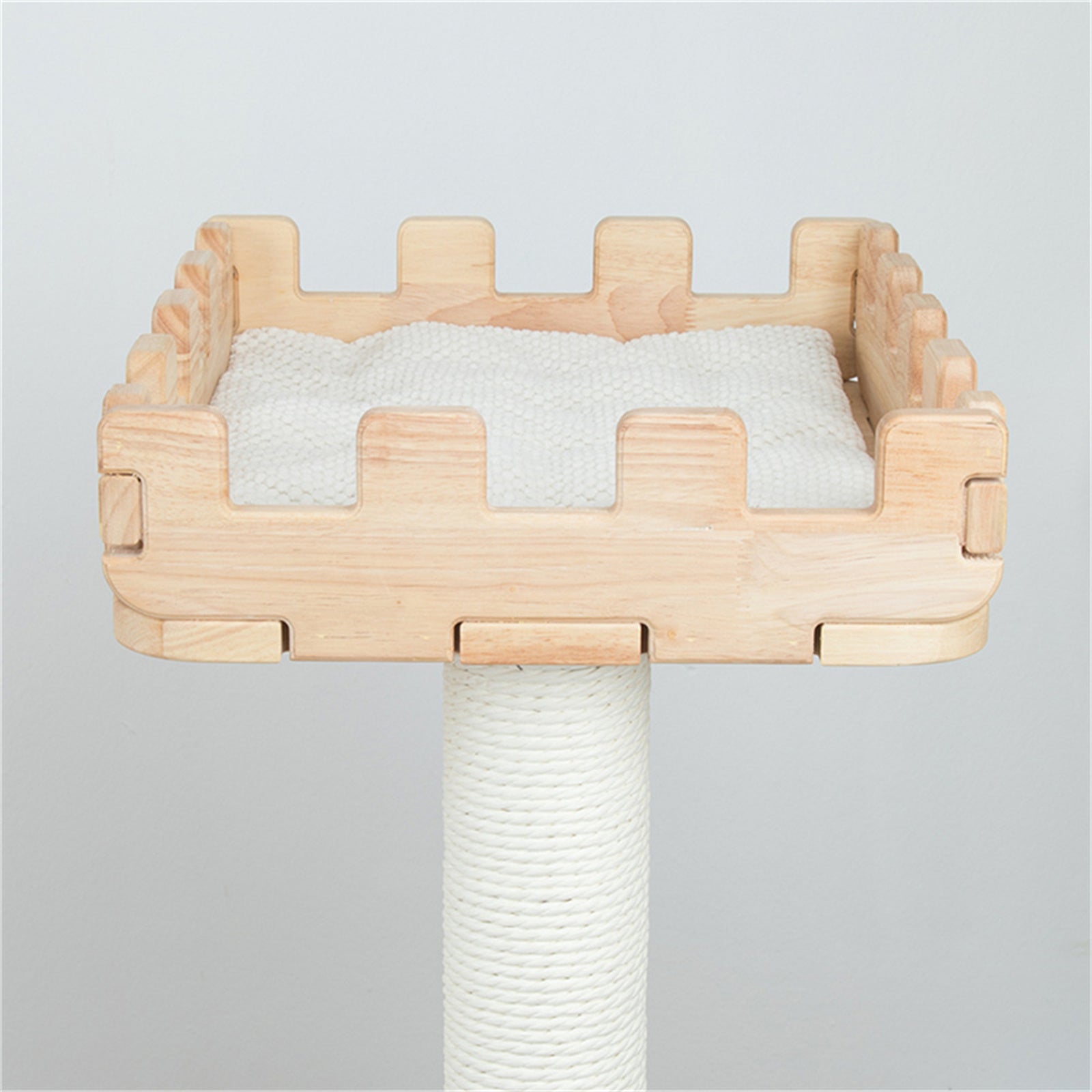 Oyal Crown Cat Tree
