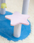 Star-shaped platform on the Crab Cat Tree.